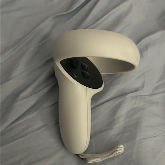 Meta Quest 2 Touch controller - Picture 2 of 4